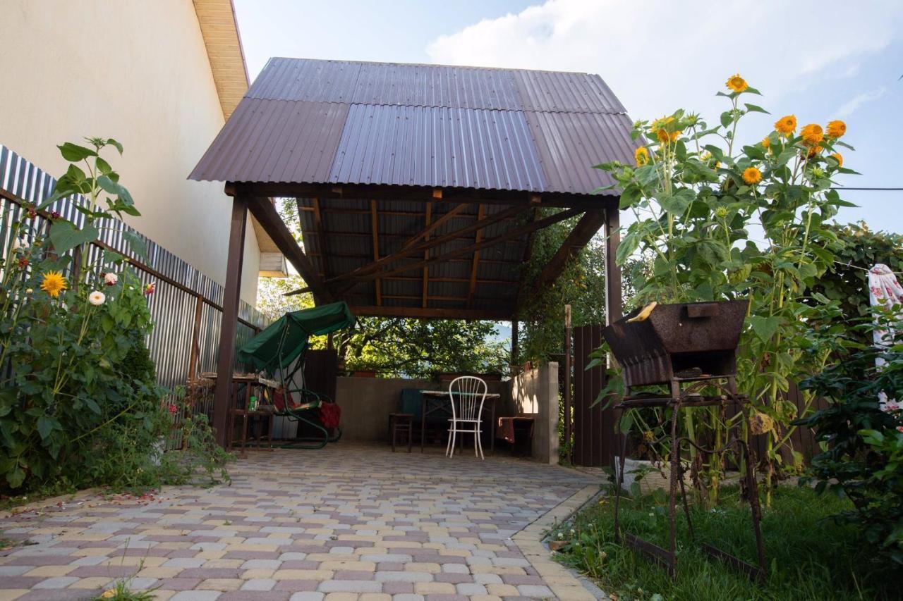 Guest House In Drachino สวาลยาวา ภายนอก รูปภาพ