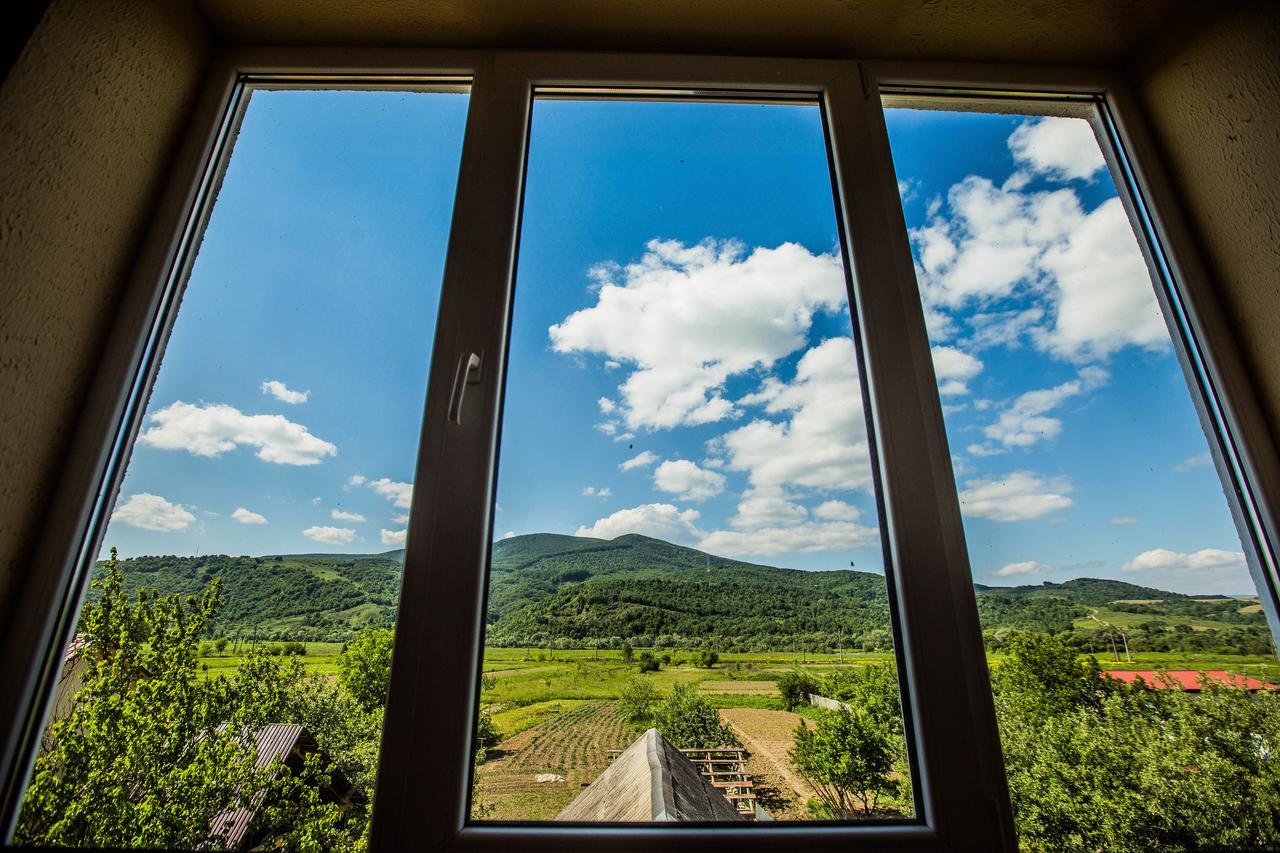 Guest House In Drachino สวาลยาวา ภายนอก รูปภาพ
