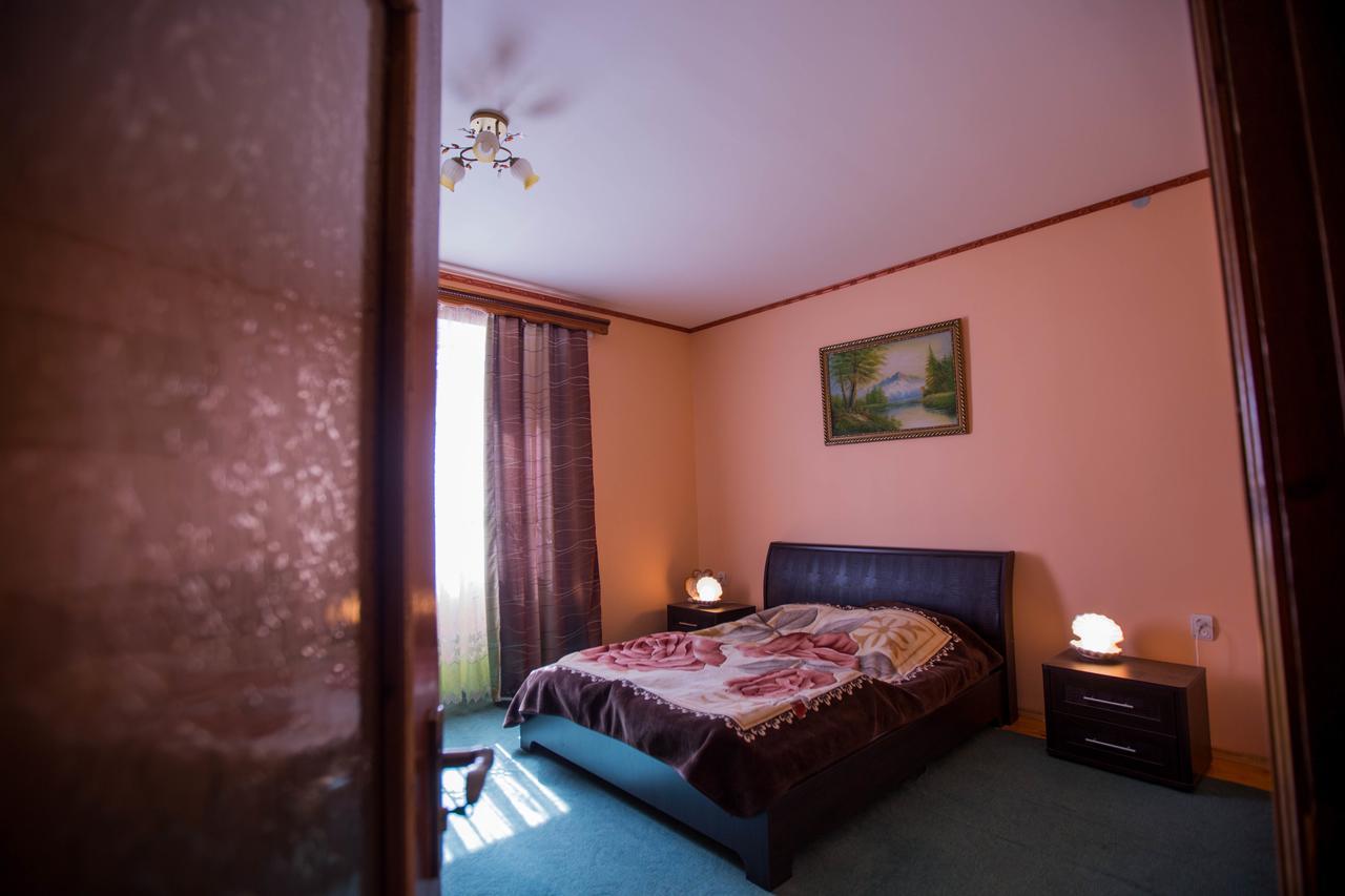 Guest House In Drachino สวาลยาวา ภายนอก รูปภาพ